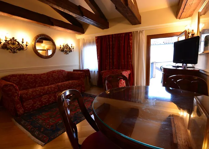 Suites Torre Dell\'Orologio
